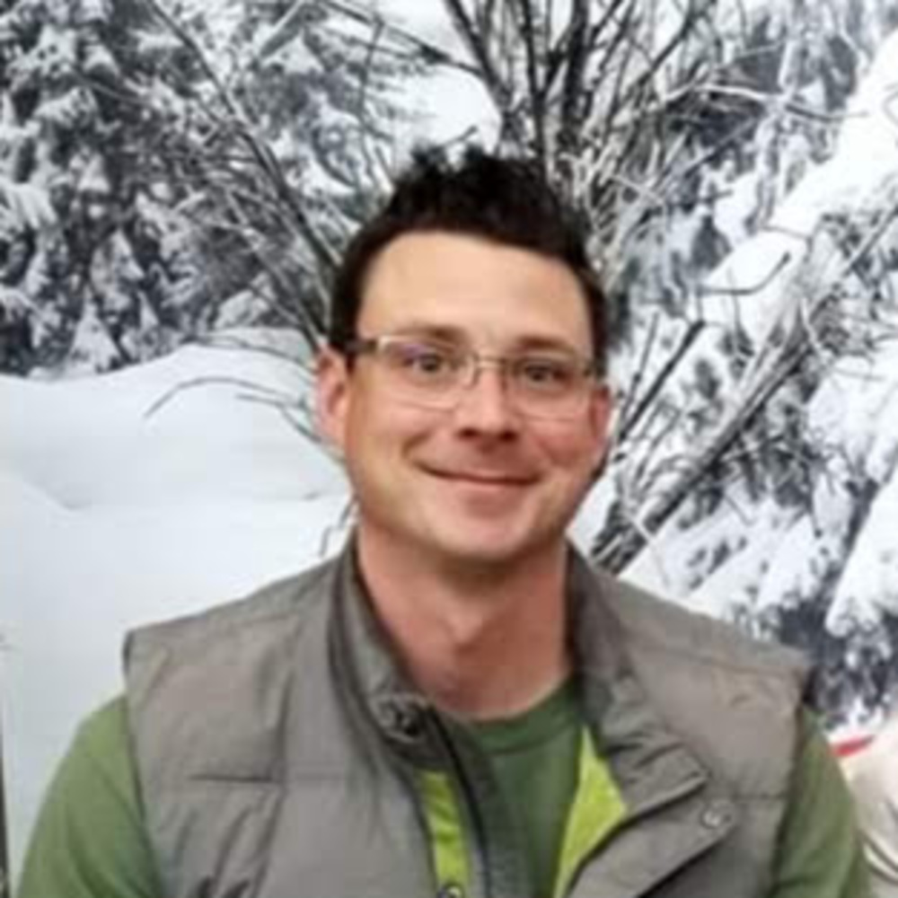 Meet your Posher, Travis